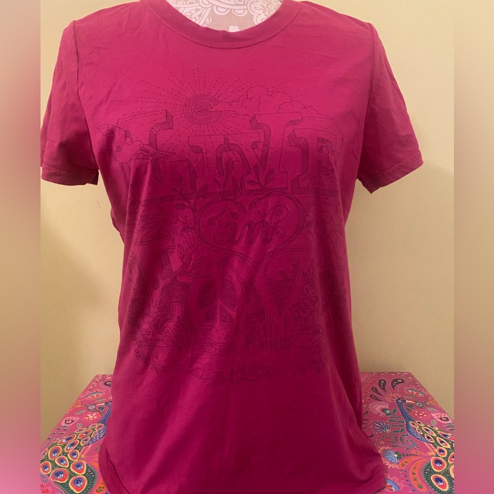 Vintage Y2K Lucky Brand ‘Live in Love’ Graphic T-Shirt